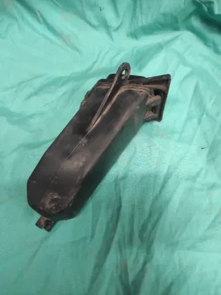 Caja Herramientas Honda Dominator