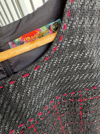 Vestido Desigual Negro y Rojo