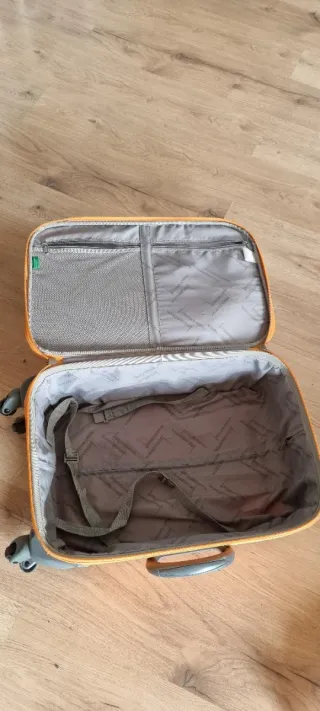 Maleta Benetton Naranja