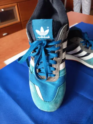 Zapatillas Adidas ZX 700 Azul Gris