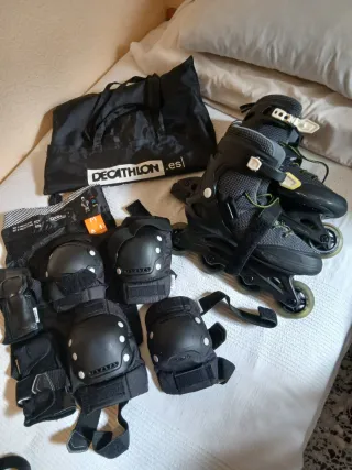 Patines Oxelo Talla 42 como nuevos y protecciones