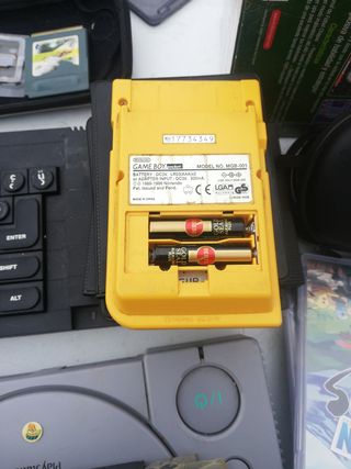 Nintendo Game Boy Pocket Amarilla