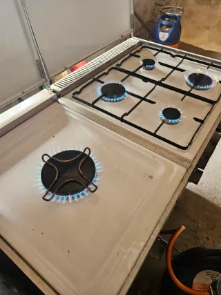 Cocina de gas con horno Balay