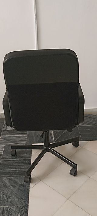 Silla giratoria oficina/escritorio negra