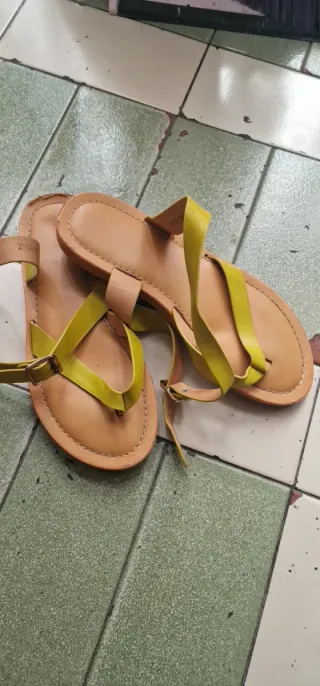 Sandalias mujer cómodas y ligeras