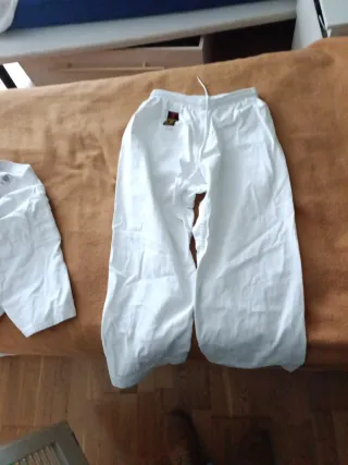 Karategui Talla 3 (130cm)