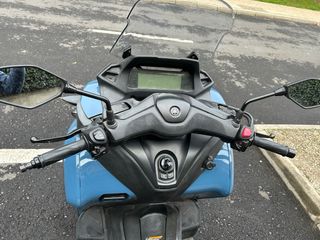 Yamaha Tricity 300 (año 2022)