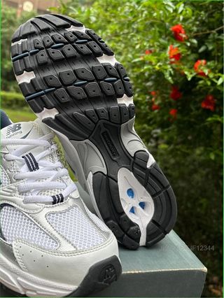 New Balance 530 Plata Blanco Talla 36