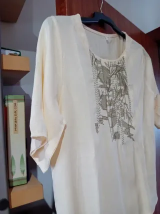 Blusa beige mujer bordada