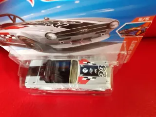 Hot Wheels con bollino