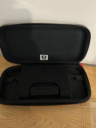 Custodia Nintendo Switch + Accessori