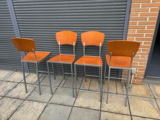 Conjunto 4 taburetes altos madera y metal