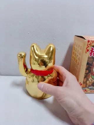 Gatto portafortuna dorato