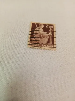 Francobollo 2 Lire Italia