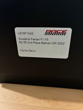 Looksmart Ferrari F1-75 Carlos Sainz 2022 1/18