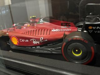 Looksmart Ferrari F1-75 Carlos Sainz 2022 1/18