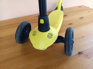 Patín Oxelo infantil 3 ruedas amarillo