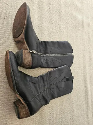 Botas de cuero negras tipo cowgirl ,de Italia