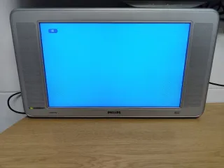 Televisión Philips FlatTV 23' con mando.