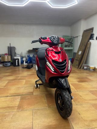 Piaggio Zip SP Roja y Negra