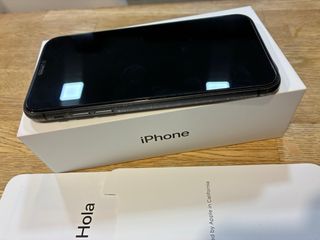 iPhone 11 256GB Negro + airpods, fundas, protector