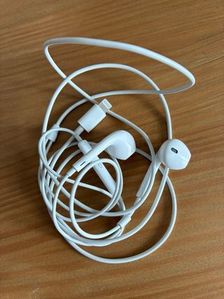 iPhone 11 256GB Negro + airpods, fundas, protector