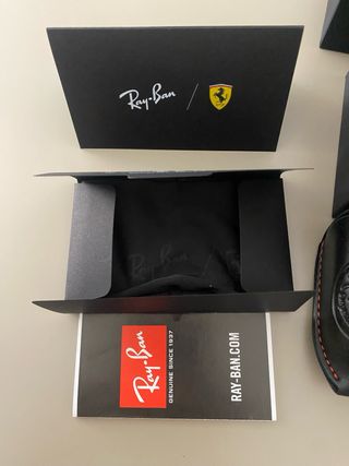 Gafas Ray-Ban Ferrari RB3776M