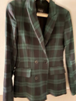 Americana cuadros Bershka verde y negra