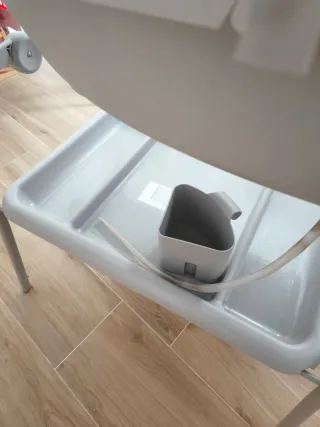 Cambiador bebé con bañera.  Marca Chicco.