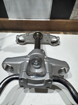 Tijas Suzuki GSR 600