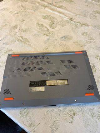 Asus Vivobook 15 GO - Plata