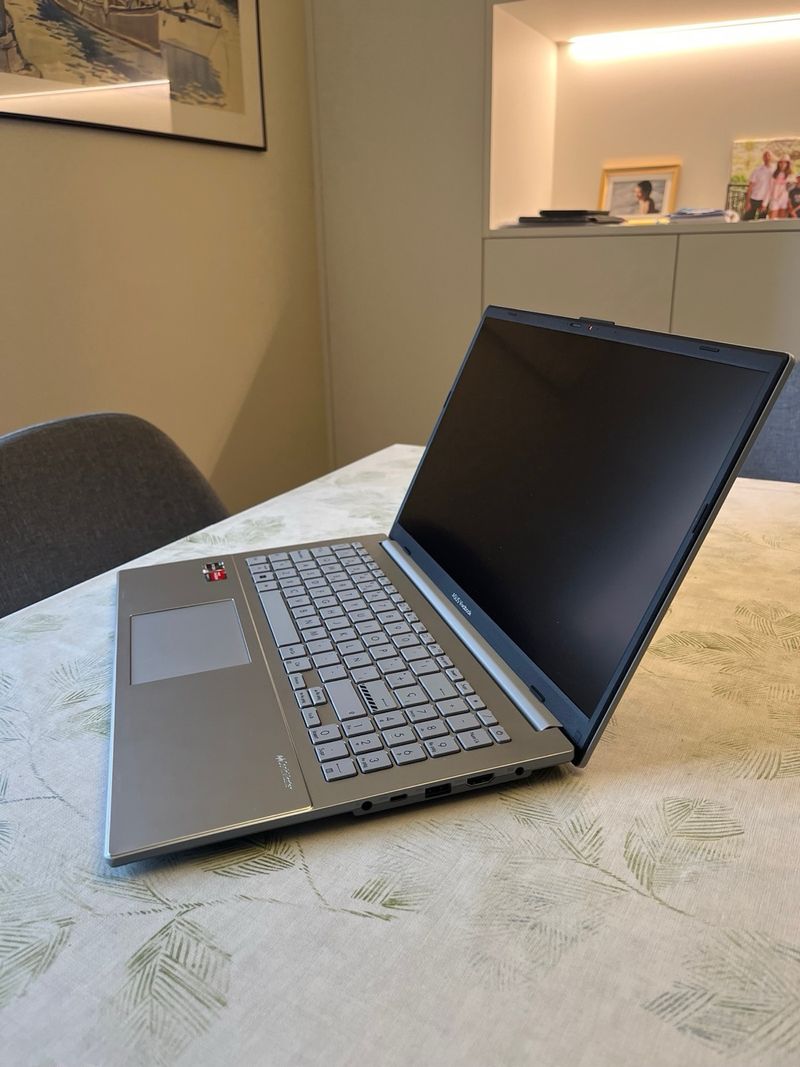 Asus Vivobook 15 GO - Plata afbeelding 2