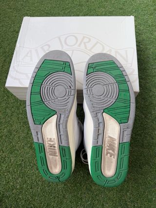 Zapatillas Air Jordan Retro 2 Verde y Blanco