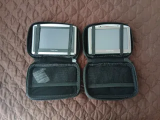 2 GPS TomTom con Funda