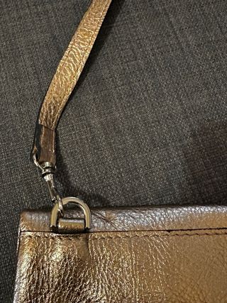 Bolso Clutch Gianni Chiarini Dorado