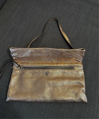Bolso Clutch Gianni Chiarini Dorado