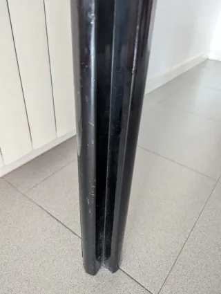 Mesa comedor cristal y madera maciza lacada negra