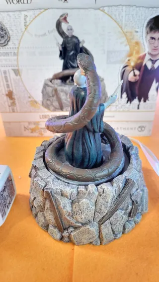 Lord Voldemort & Nagini Potter Village Enesco