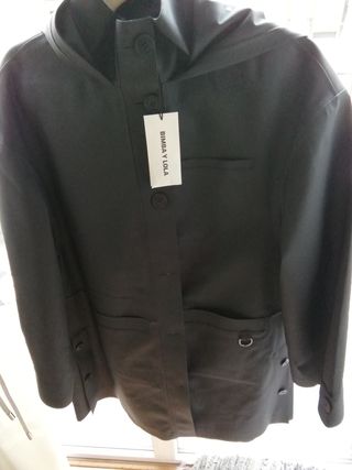 Gabardina engomada Bimba y Lola Negra