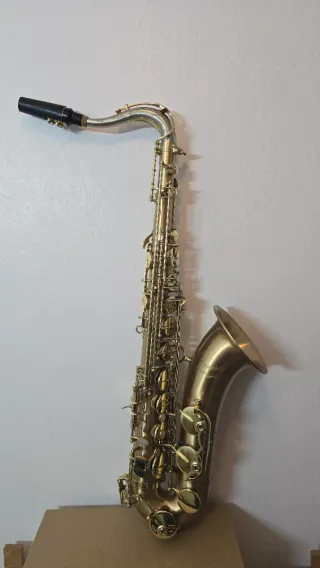 Saxofón Tenor Paul Mauriat Le Bravo 200