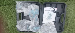 Tijeras de podar a batería