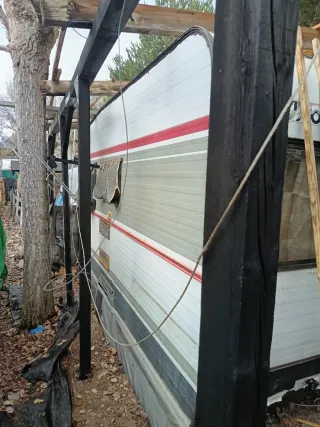 Avance de madera para caravana