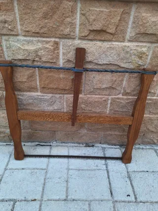 Sierra de carpintero antigua