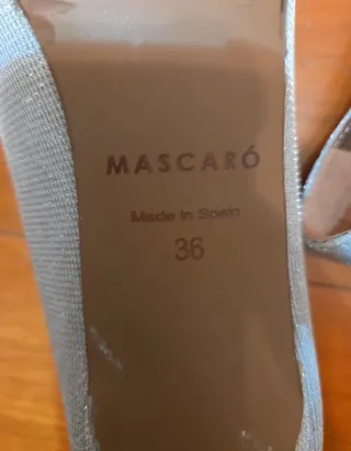 Zapatos de salón Mascaró plateados
