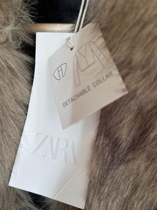 Cazadora Zara efecto piel  cuello desmontable xs