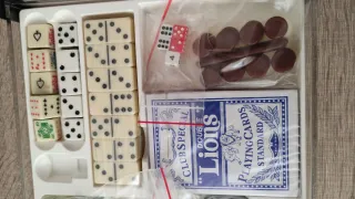 Set da tavolo: scacchi, dama, domino