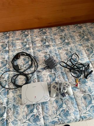 Consola Sony PS one + cables