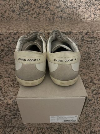 Golden Goose Sneakers Blancas con Estrella Roja