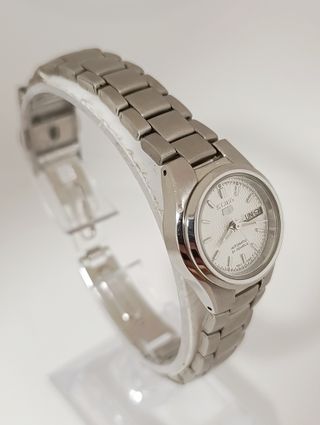 Reloj Seiko 5 Automático Plata y Blanco