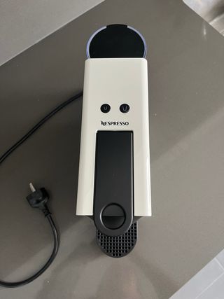 Cafetera Nespresso Essenza Mini Blanca